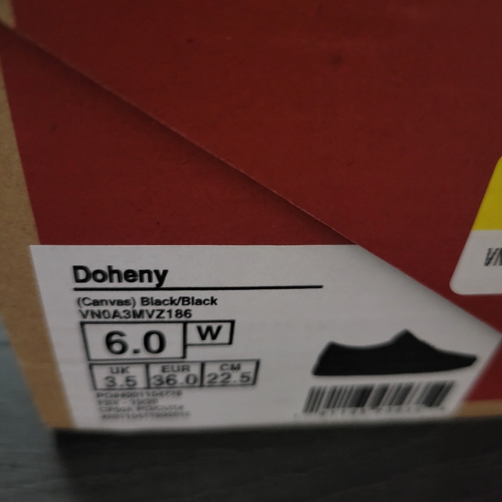 Black Doheny Van's size 6 Women's- NEW - Picture 4 of 4